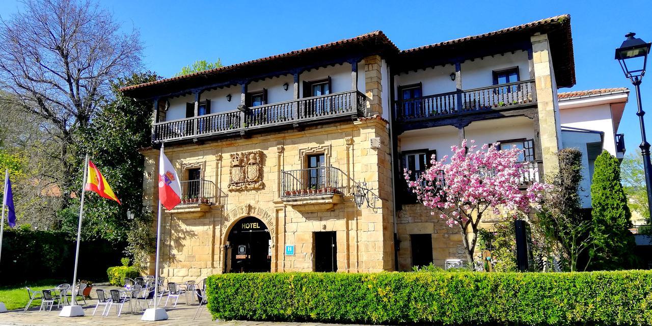 Hotel Museo Los Infantes Santillana del Mar Esterno foto